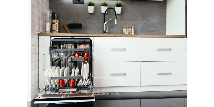 8 Telltale Signs You Need a New Dishwasher